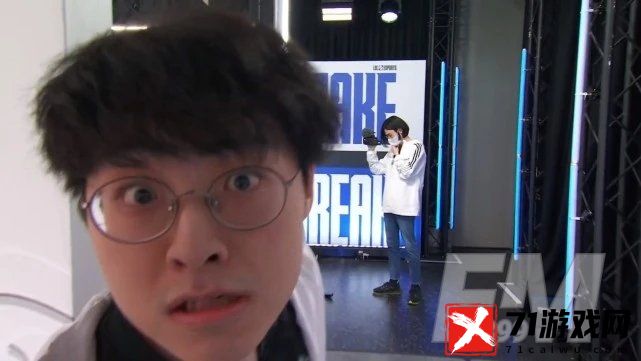 EDG拯救了S11总决赛欧美观众也是在不断的称赞庆祝EDG胜利这是最好的结局