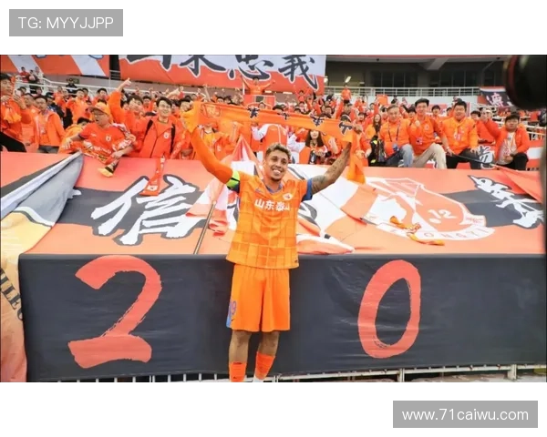 官方官宣U23贺一然加盟蓉城