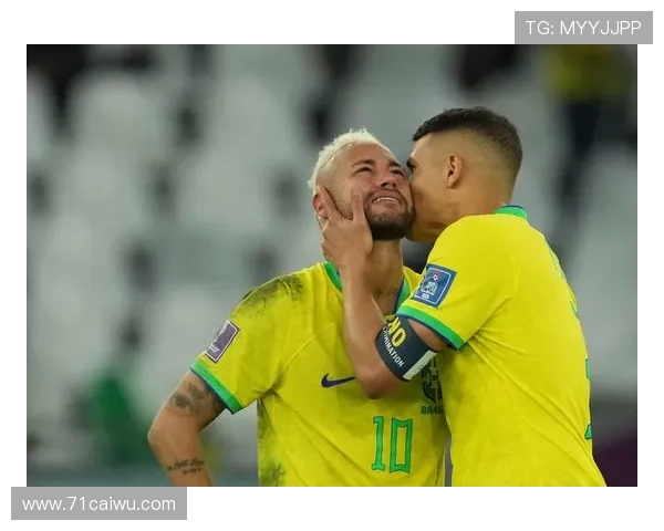 内马尔邀请老球迷拥抱感动落泪